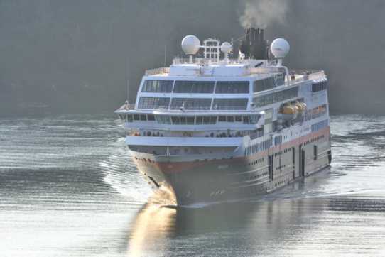 14 June 2023 - 06:47:41

----------------------
Cruise ship Maud arrives in Dartmouth